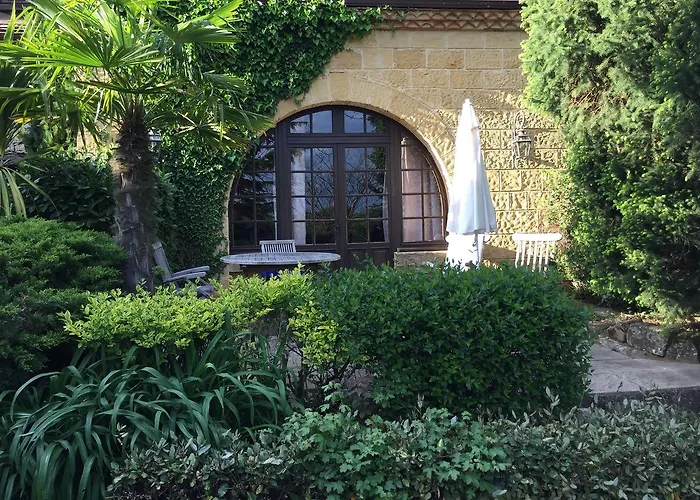 Holiday home La Closerie De Baneuil